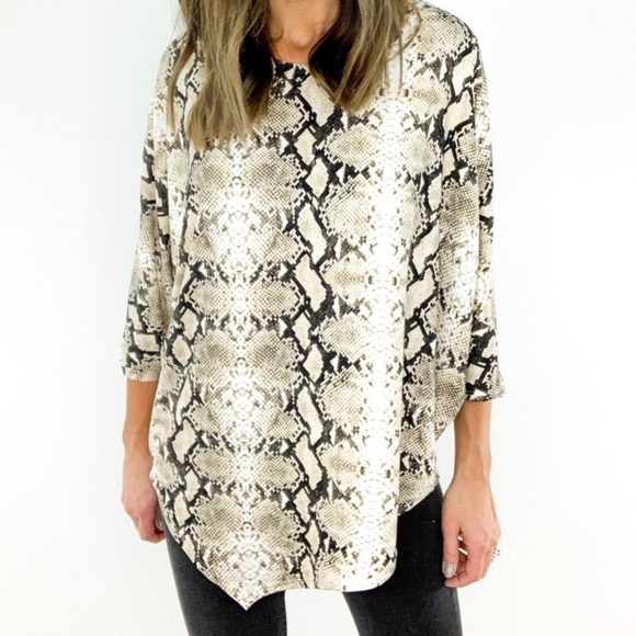 Snake scale print top - Picture 3 of 3